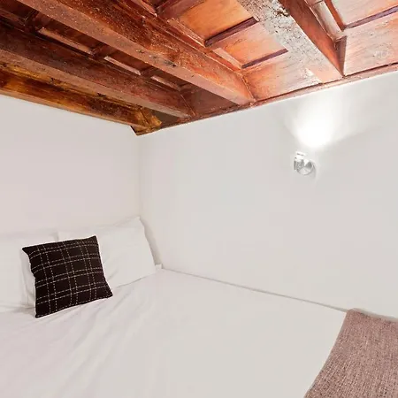 Appartement Wonderful Flat In The Historic Centre Of *